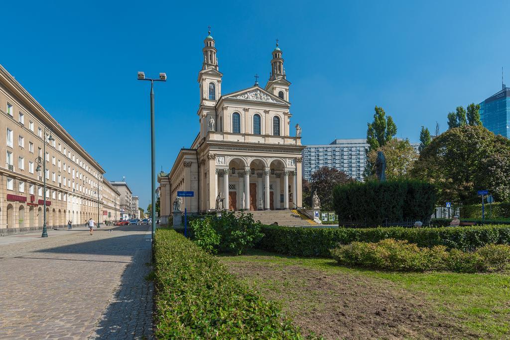 Plac Bankowy Serviced Apartments Warschau Buitenkant foto